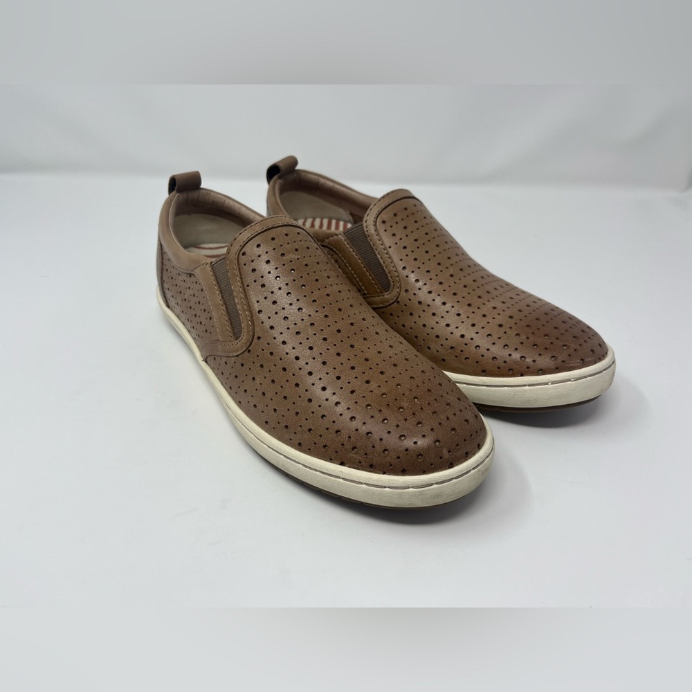 TAOS Court Shoes Slip-On Size 7.5 Caramel Brown Leather Sneakers Loafers NEW